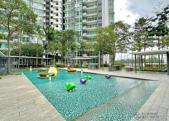 Medini Signature Near Legoland By Stayrene